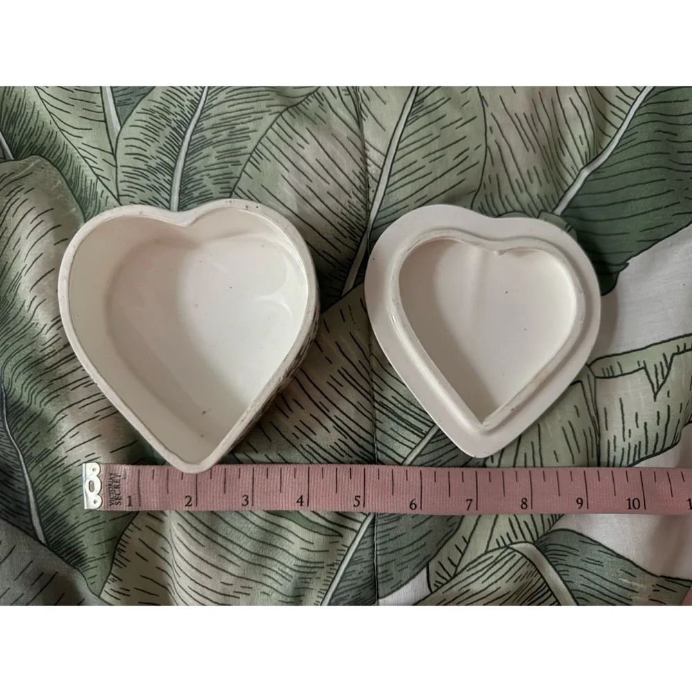 Vintage White Pink Floral Heart Trinket Box Ceramic Rose Print Jewelry Ring Dish